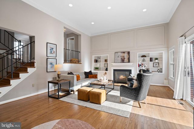 2729 UNICORN LN NW, Washington, DC 20015