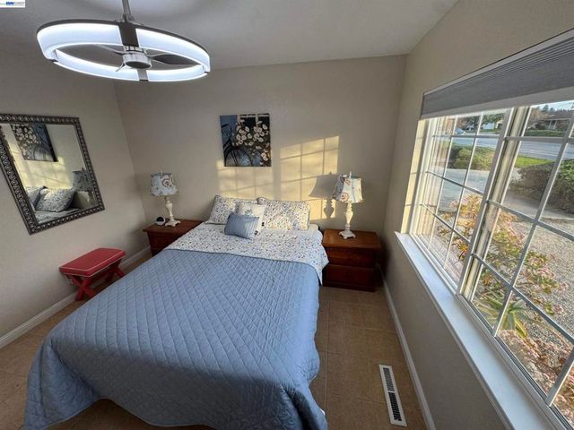 41670 Paseo Padre Pkwy, Fremont, CA 94539