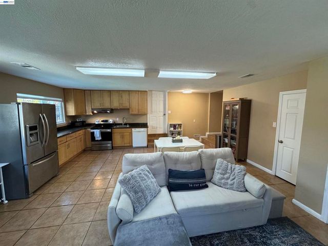 41670 Paseo Padre Pkwy, Fremont, CA 94539