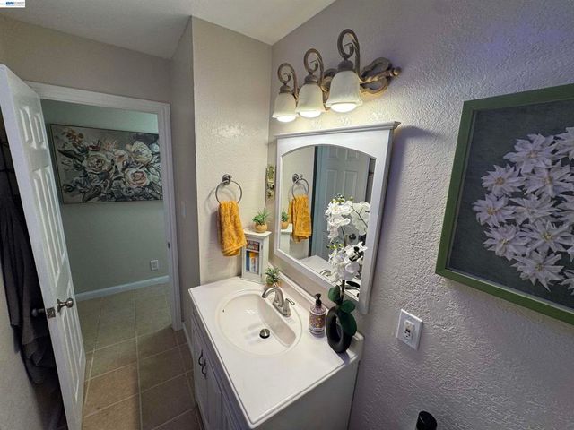 41670 Paseo Padre Pkwy, Fremont, CA 94539