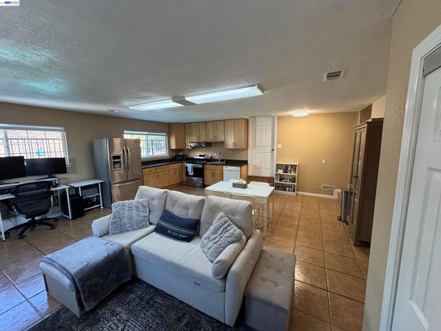 41670 Paseo Padre Pkwy, Fremont, CA 94539