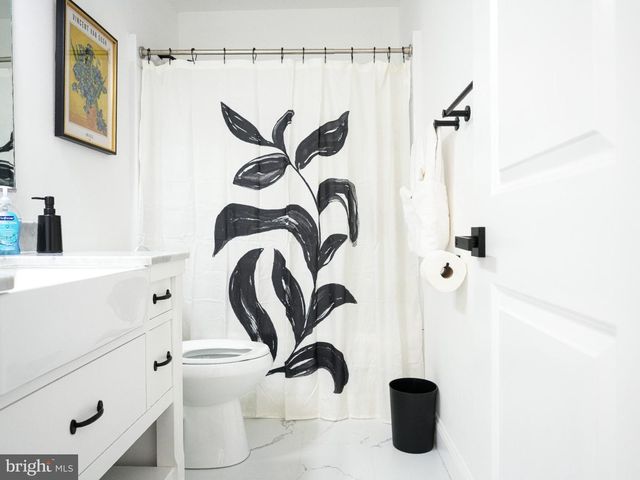 2111 WARREN WAY DR, Westminster, MD 21157