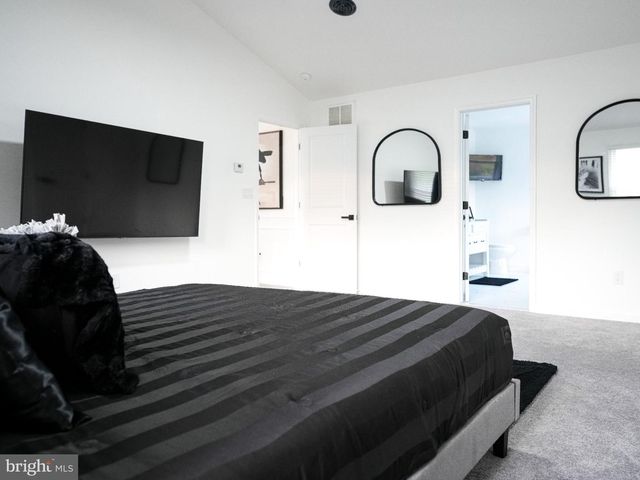 2111 WARREN WAY DR, Westminster, MD 21157