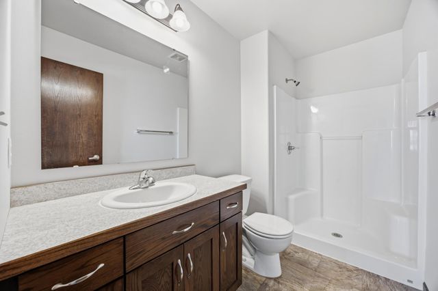 5659 61st Street S, Fargo, ND 58104