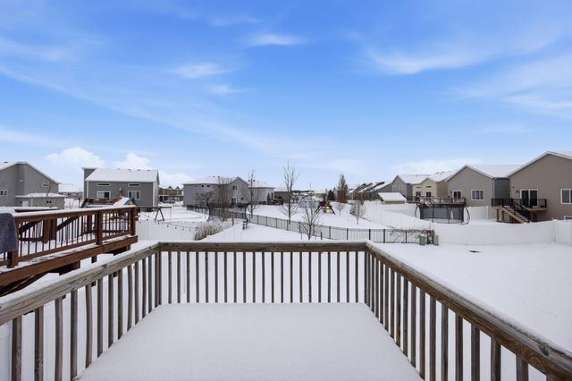 5659 61st Street S, Fargo, ND 58104