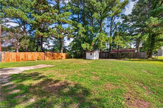 206 Magnolia ST, Suffolk, VA 23434