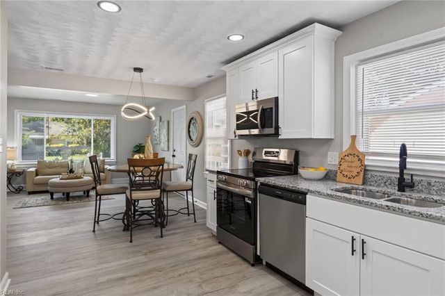 206 Magnolia ST, Suffolk, VA 23434