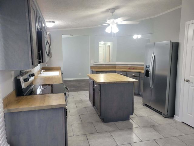 8403 Summers Park Lane, Soddy Daisy, TN 37379