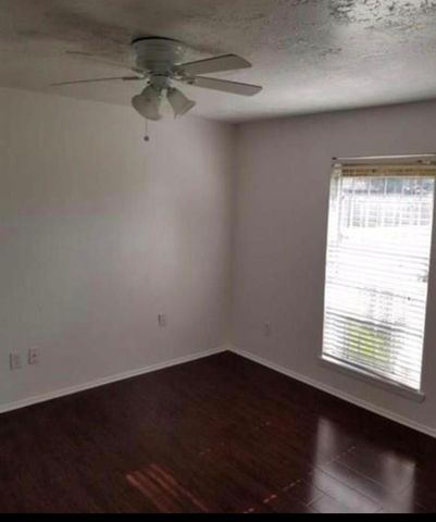 15221 Buckle Lane 5221, Houston, TX 77060