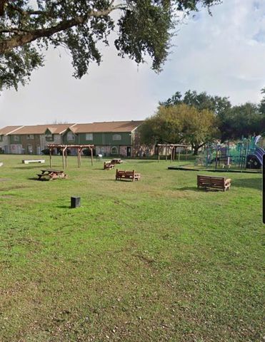 15221 Buckle Lane 5221, Houston, TX 77060