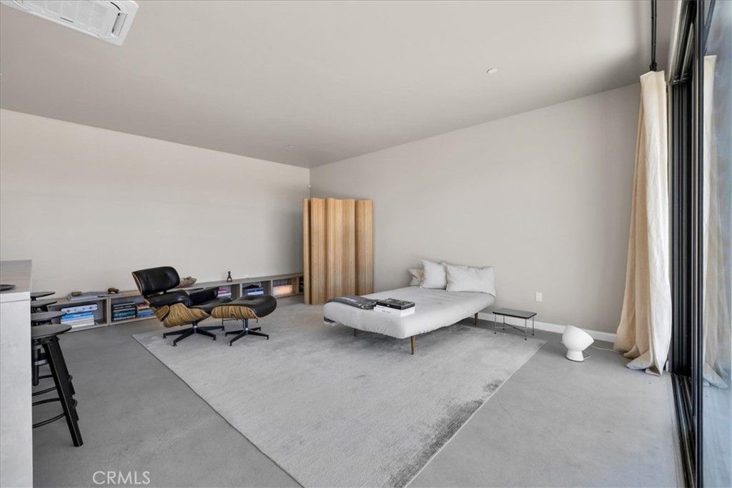 Image 11 of property listing at 6250 Avalon, Yucca Valley, CA 92284