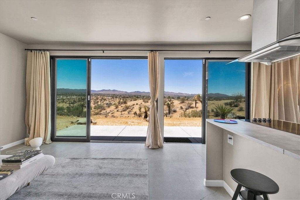 Image 18 of property listing at 6250 Avalon, Yucca Valley, CA 92284