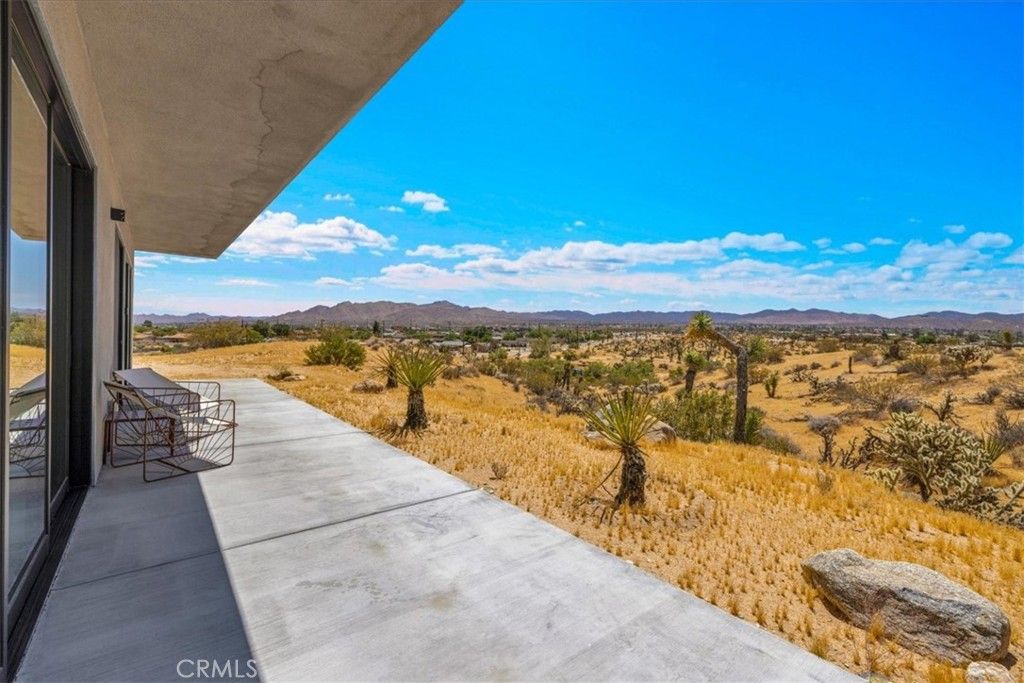 Image 2 of property listing at 6250 Avalon, Yucca Valley, CA 92284