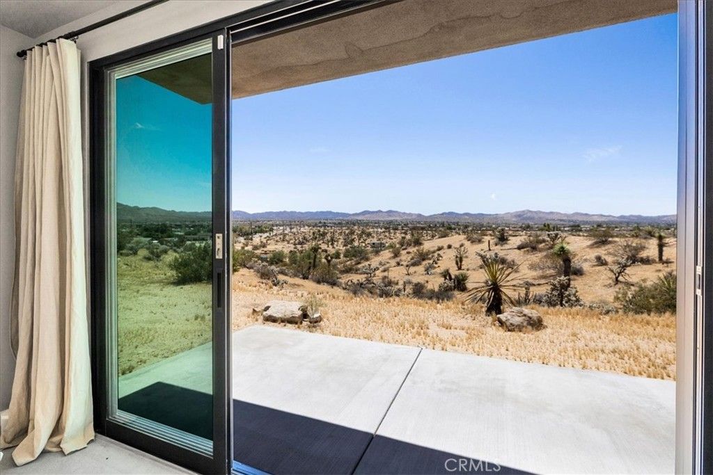 Image 21 of property listing at 6250 Avalon, Yucca Valley, CA 92284