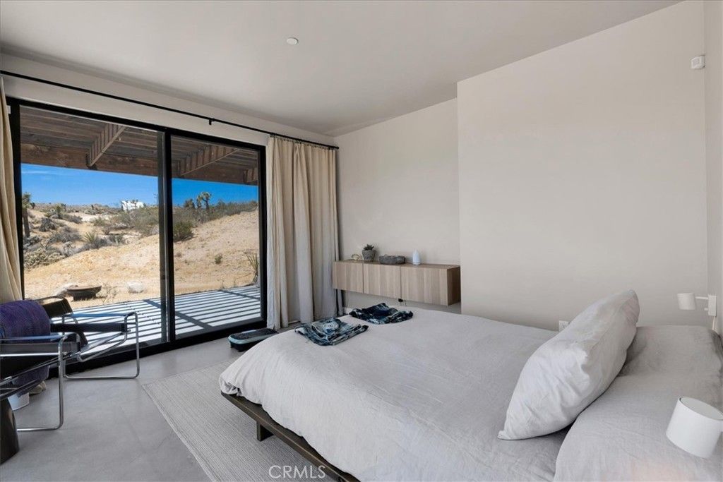 Image 22 of property listing at 6250 Avalon, Yucca Valley, CA 92284