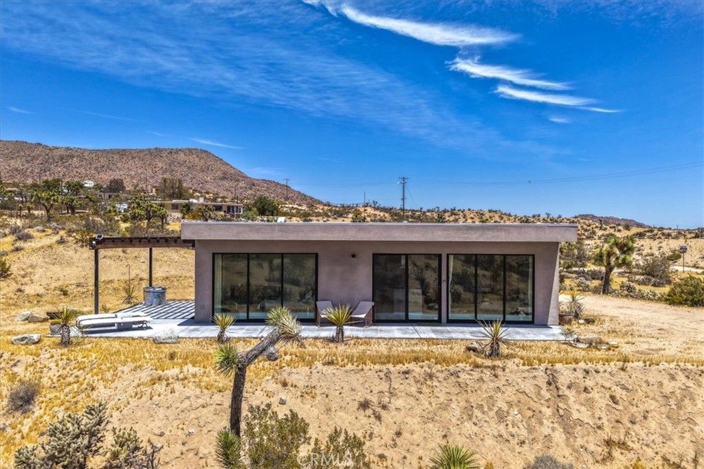 Image 26 of property listing at 6250 Avalon, Yucca Valley, CA 92284