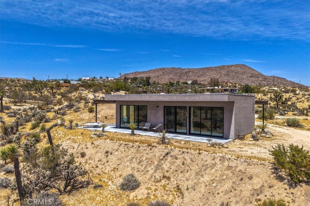 Image 3 of property listing at 6250 Avalon, Yucca Valley, CA 92284