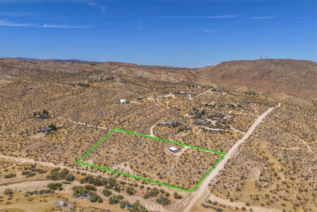 Image 34 of property listing at 6250 Avalon, Yucca Valley, CA 92284