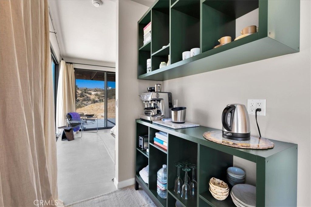 Image 9 of property listing at 6250 Avalon, Yucca Valley, CA 92284