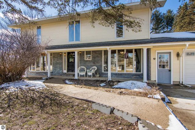 106 Pearl Street, Kingsley, MI 49649