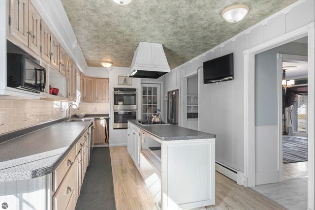 106 Pearl Street, Kingsley, MI 49649