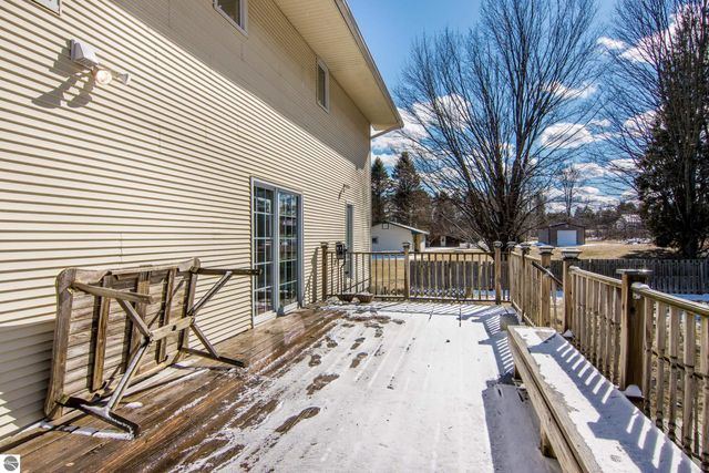 106 Pearl Street, Kingsley, MI 49649