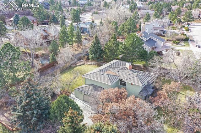 135 Broadmoor Hills Drive, Colorado Springs, CO 80906
