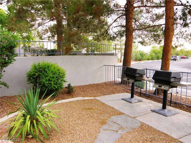 2201 RAMSGATE Drive 321, Henderson, NV 89074