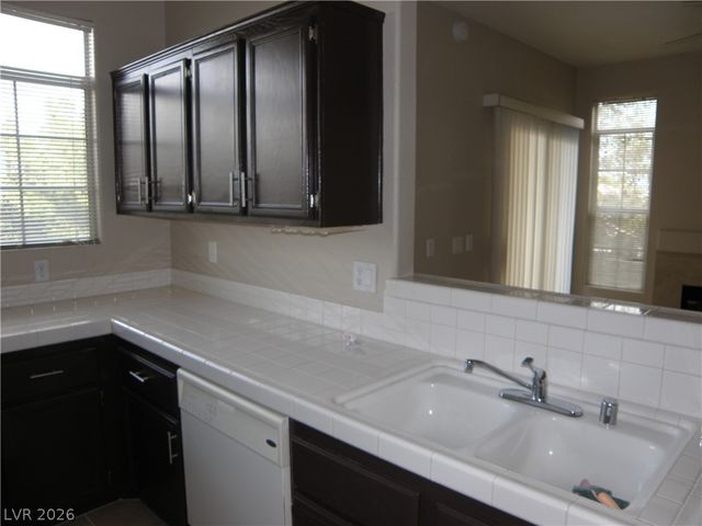 2201 RAMSGATE Drive 321, Henderson, NV 89074