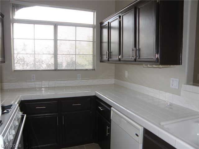 2201 RAMSGATE Drive 321, Henderson, NV 89074