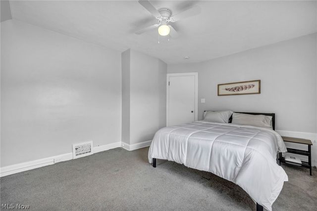 19413 Ridgewood Avenue, Warrensville Heights, OH 44122