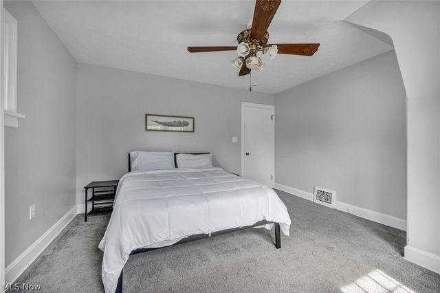19413 Ridgewood Avenue, Warrensville Heights, OH 44122