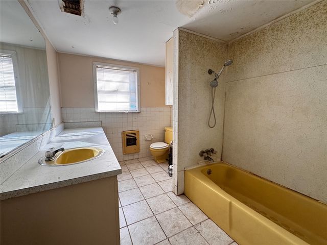 2430 Maple Street, Abilene, TX 79602