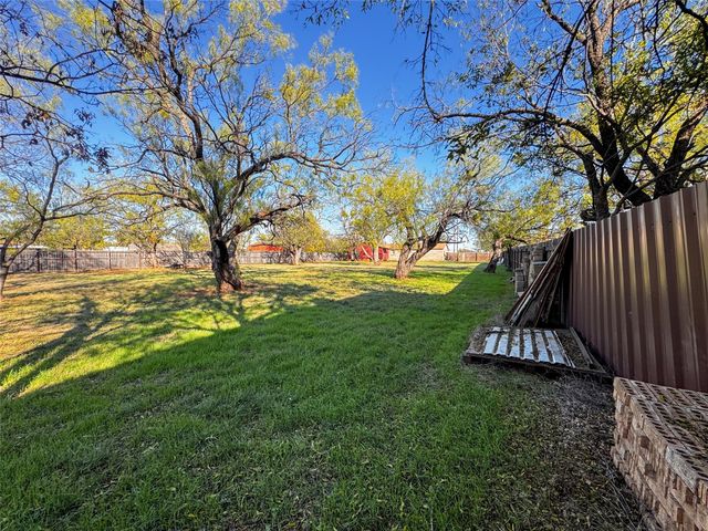 2430 Maple Street, Abilene, TX 79602