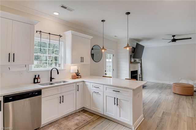 176 Weeping Willow Court, Lexington, NC 27295