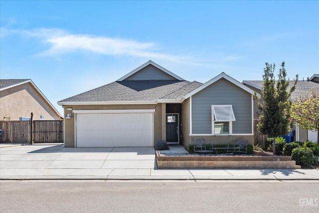 9615 Silver Falls Lane, Bakersfield, CA 93263