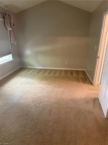 5070 BARTHOLOMEWS Lane, Greensboro, NC 27407