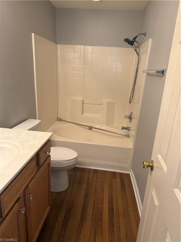 5070 BARTHOLOMEWS Lane, Greensboro, NC 27407
