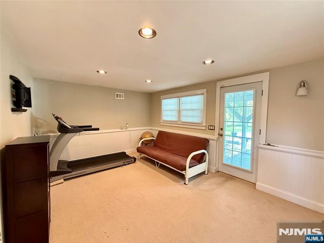 15 Hazel Street, Lincoln Park Borough, NJ 07035