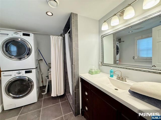 15 Hazel Street, Lincoln Park Borough, NJ 07035