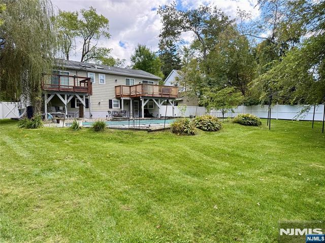 15 Hazel Street, Lincoln Park Borough, NJ 07035