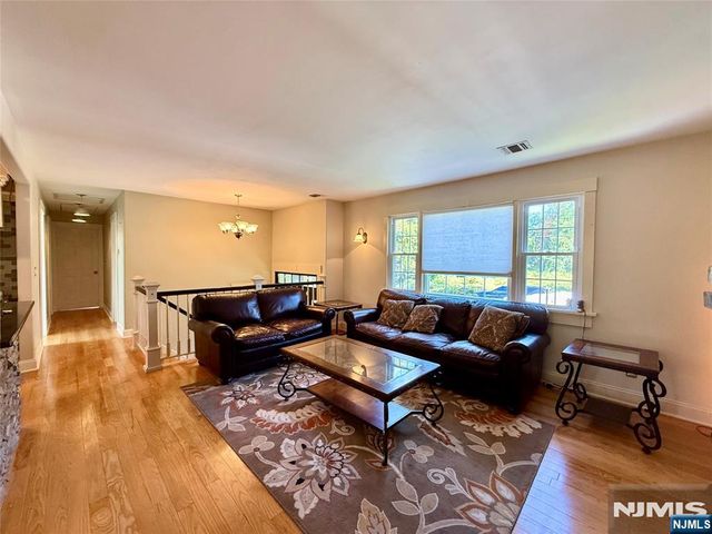 15 Hazel Street, Lincoln Park Borough, NJ 07035