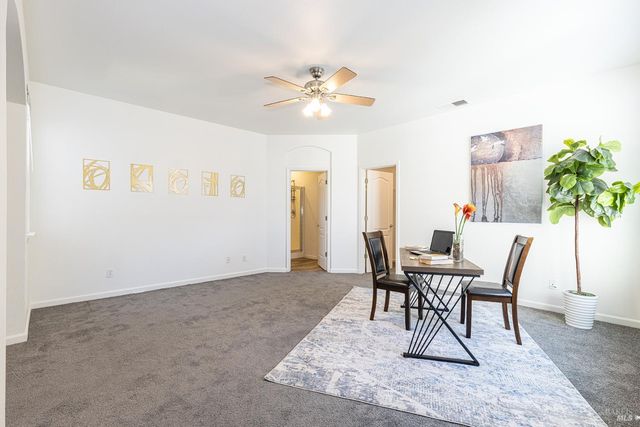 930 Langeburg St, Santa Rosa, CA 95407