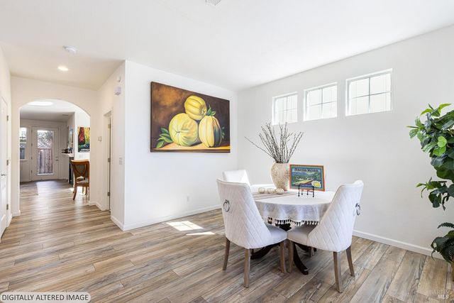 930 Langeburg St, Santa Rosa, CA 95407