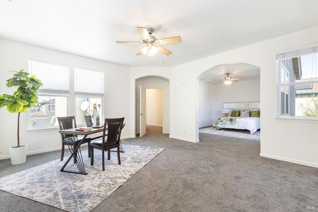 930 Langeburg St, Santa Rosa, CA 95407