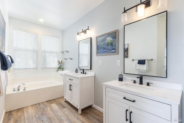 930 Langeburg St, Santa Rosa, CA 95407