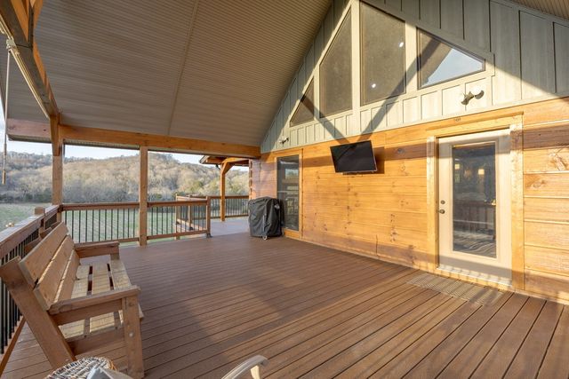 1565 Old Elkton Pike, Dellrose, TN 38453