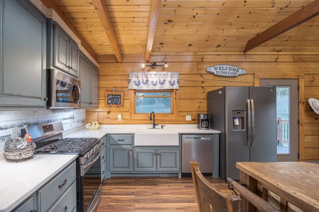 1565 Old Elkton Pike, Dellrose, TN 38453