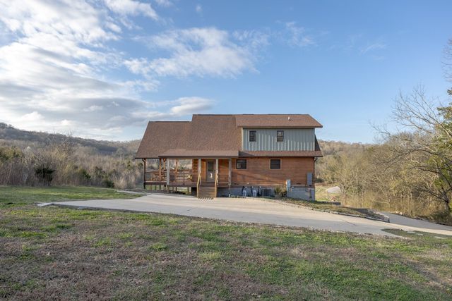 1565 Old Elkton Pike, Dellrose, TN 38453