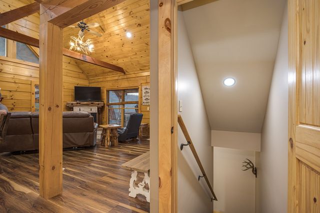 1565 Old Elkton Pike, Dellrose, TN 38453